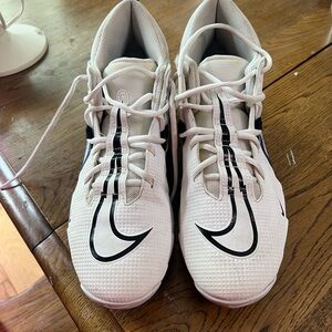 White Athletic Shoes with Black Swoosh Football Cleats